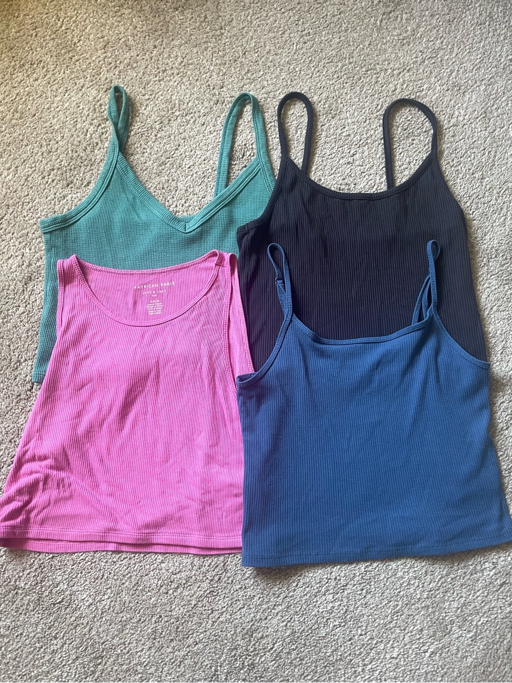 American Eagle Women’s Size Medium Lot Of Four Cropped Tank Tops